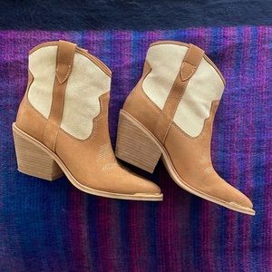 Dolce Vita Nashe Women’s Leather Two Tone Cowboy in Whiskey Nubuck
